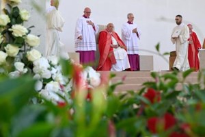 ĐTC Phanxicô chủ sự Thánh Lễ ở Verona: "Chúa Thánh Thần thay đổi cuộc sống của chúng ta"