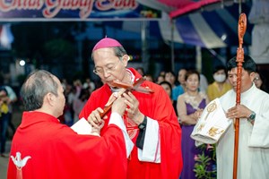GP.Xuân Lộc - Thánh Lễ Ban Bí Tích Thêm Sức tại Gx Bác Ái hạt Long Thành