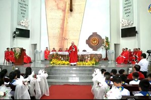 GP.Xuân Lộc - Thánh Lễ Thêm Sức tại Giáo xứ Thánh Tâm hạt Hố Nai