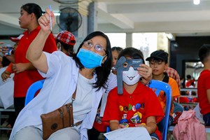 TGP.Sài Gòn - Giáo Xứ Nam Hòa: Khám chữa bệnh cho các em trong mái ấm thuộc Tổng Giáo phận Sài Gòn