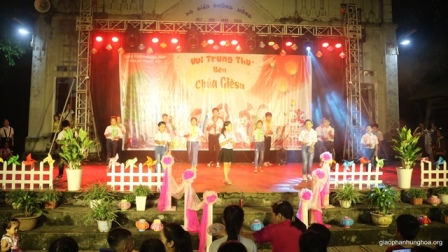 GP.Hưng Hóa - Thiếu nhi giáo xứ Thuấn Nội – Vui Trung Thu bên Chúa Giêsu