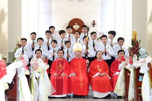 TGP.Sài Gòn - Giáo xứ Bắc Hà: Hồng ân Chúa Thánh Thần ngày 30-9-2020