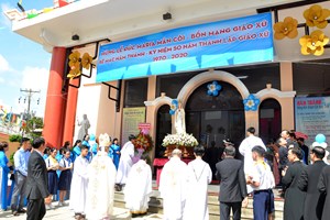 TGP.Sài Gòn - Giáo xứ Bình Thới: Mừng lễ bổn mạng ngày 04-10-2020