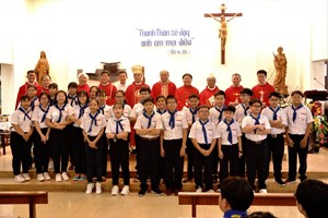 TGP.Sài Gòn - Giáo xứ Hiển Linh: Thánh lễ ban Bí tích Thêm Sức ngày 6-10-2020
