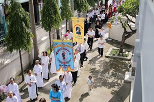 TGP.Sài Gòn - Lễ Đức Mẹ Mân Côi  ngày 4-10-2020: bổn mạng Giáo xứ Long Bình