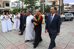 TGP.Sài Gòn - Thánh lễ nhậm chức Tân Chánh xứ Phú Trung ngày 13-10-2020
