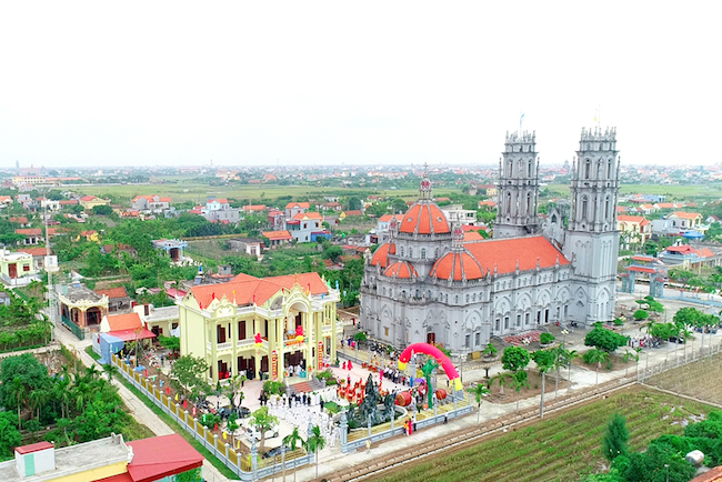 GP.Bùi Chu - Giáo họ Xuân Phương khánh thành nhà Mục vụ