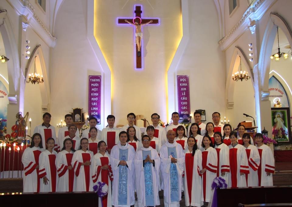 TGP.Sài Gòn - Giáo xứ Thủ Đức: Ca Đoàn Cécilia mừng bổn mạng ngày 21-11-2020