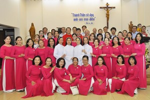 TGP.Sài Gòn - Giáo xứ Hiển Linh: Mừng thánh bổn mạng ca đoàn Cécilia ngày 20-11-2020