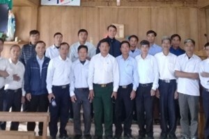 GP.Hưng Hóa - Giáo xứ Tạ Xá và các chuẩn xứ Đồng Huệ - Giáp Liên - Phú An - Phú Cường thăm xứ kết nghĩa Giàng La Pán