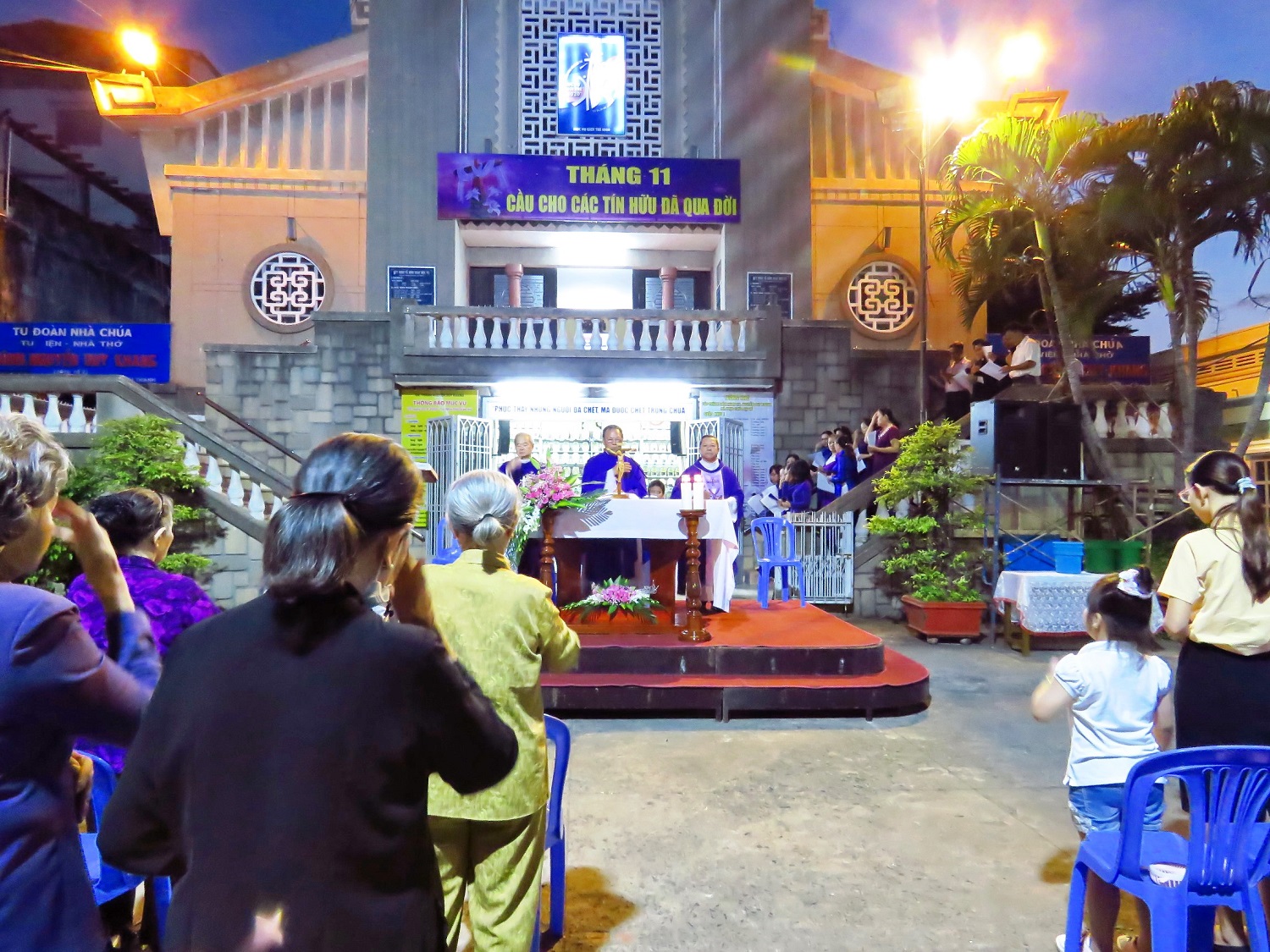 TGP.Sài Gòn - Giáo xứ Thánh Nguyễn Duy Khang: Thánh lễ tại Nhà An Nghỉ ngày 2-11-2020