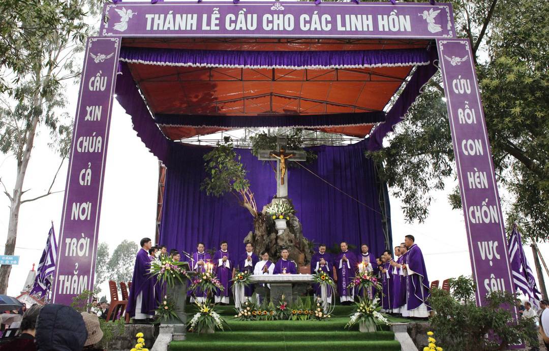 GP.Phát Diệm - Thánh lễ cầu cho các linh hồn tại đất thánh Phát Diệm: chiêm nghiệm con đường hạt lúa