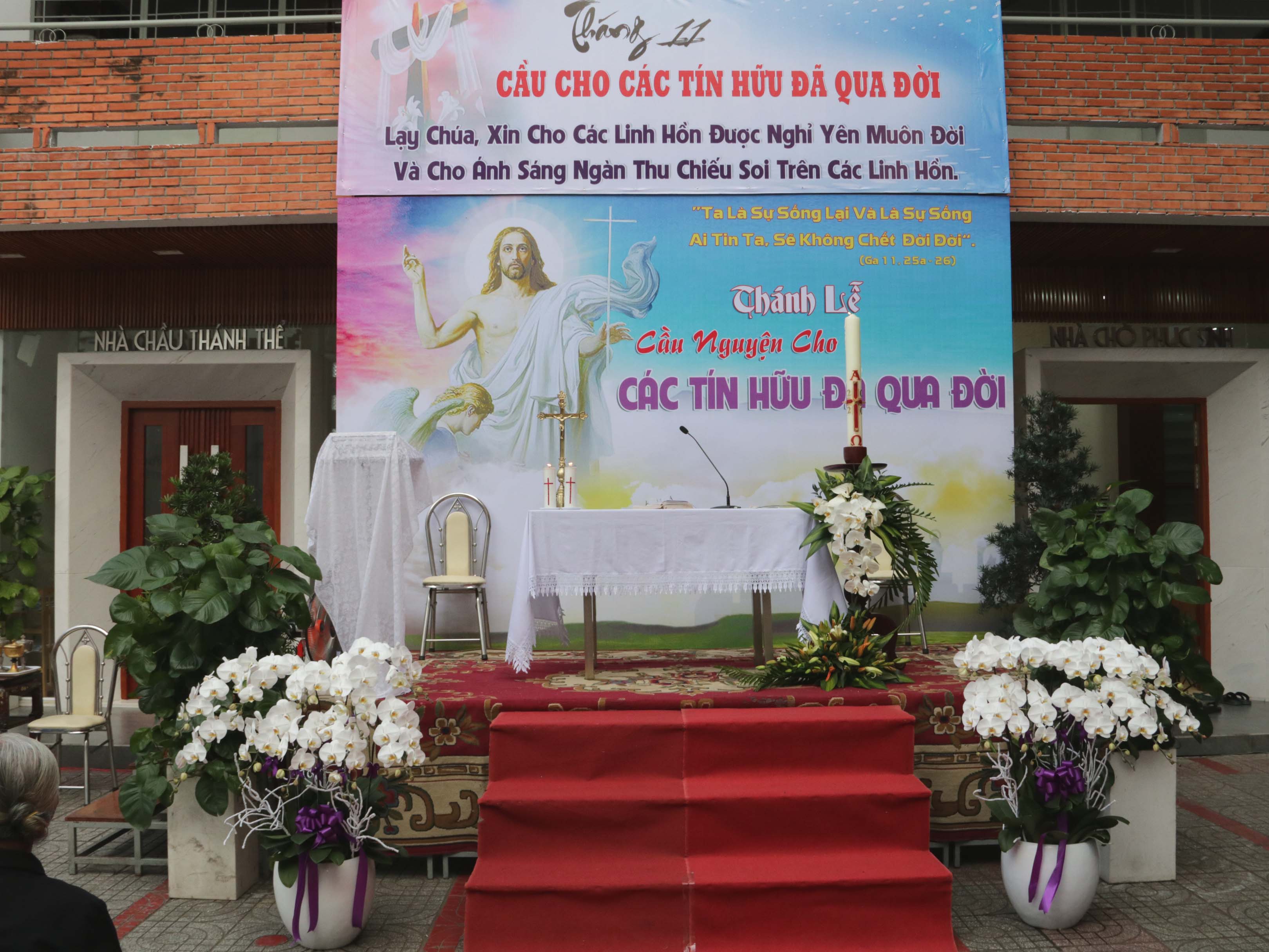 TGP.Sài Gòn - Giáo xứ Tân Việt: Thánh lễ cầu cho các linh hồn ngày 2-11-2020