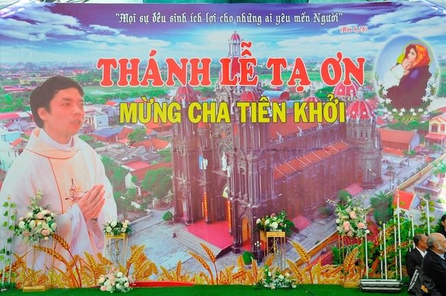 GP.Bùi Chu - Trại Đáy đón Cha xứ tiên khởi