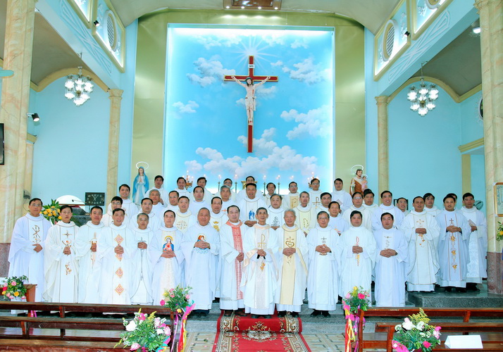 GP.Phát Diệm - Giáo xứ Áng Sơn: Một số hình ảnh Thánh lễ tạ ơn mừng 100 năm thành lập giáo xứ