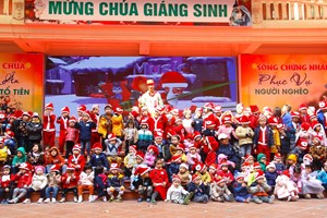 GP.Thái Bình - Nhà chung Thái Bình: Mừng đại lễ Chúa Giáng Sinh sớm với các bạn thiếu nhi