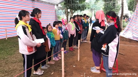 GP.Hưng Hóa - Giáo họ Trúc Lâu: Hội chợ Giáng Sinh cho các em thiếu nhi