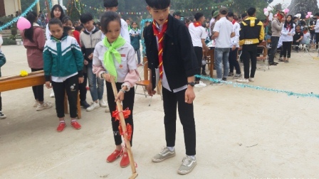 GP.Hưng Hóa - Thiếu nhi giáo xứ Xuân Ái vui hội chợ Giáng Sinh 2020