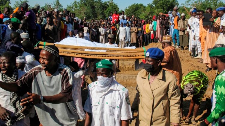 ĐTC Phanxicô cầu nguyện cho các nông dân Nigeria bị khủng bố sát hại