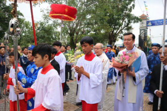 TGP.Huế - Cha Gioan Baotixita Trần Sơn Lâm nhậm chức Quản xứ Đông Lâm