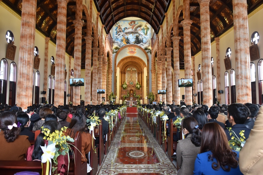 GP.Bắc Ninh - Thánh lễ cung hiến nhà thờ Thái Nguyên