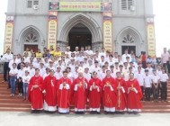 GP.Hải Phòng - 65 thành viên giáo xứ Đạo Dương lãnh nhận bí tích Thêm sức