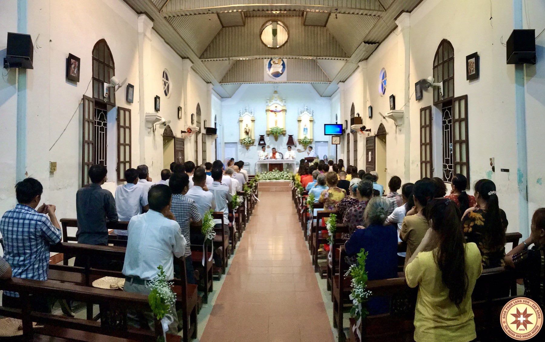 GP.Lạng Sơn - Đức cha Giuse dâng lễ tại thánh đường Giáo xứ Ngạn Sơn