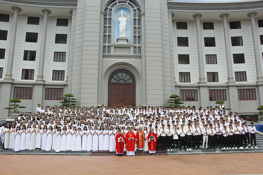 GP.Thái Bình - Thánh Lễ Ban Bí Tích Thêm Sức | 09:00 | 13/9/2020