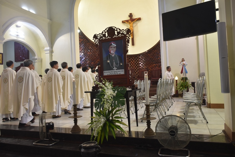 GP.Bắc Ninh - Lễ giỗ Đức cha Giuse Maria Nguyễn Quang Tuyến