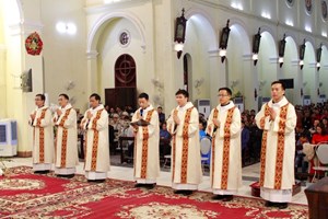 GP.Bắc Ninh - Thêm bảy thầy Phó Tế, thêm những nhịp cầu phục vụ