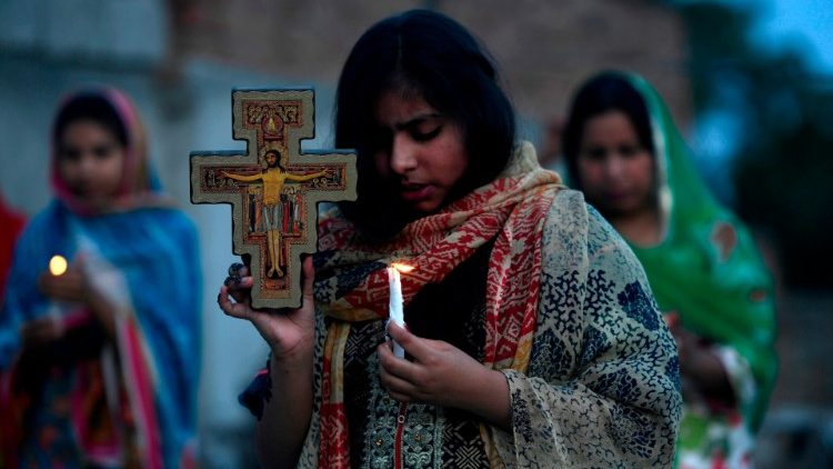 Hai phụ nữ Ki-tô giáo người Pakistan bị giết vì không chịu theo Hồi giáo