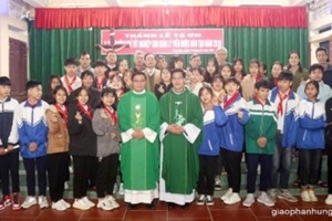 GP.Hưng Hóa - Giáo xứ Trại Sơn: Thánh lễ tạ ơn và cấp chứng chỉ tốt nghiệp cho 34 Giáo lý viên được đào tạo năm 2020