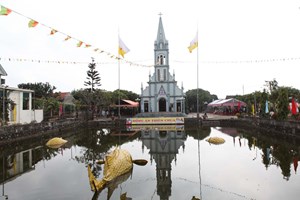 GP.Phát Diệm - Giáo xứ Gia Lạc: Thánh lễ tạ ơn kỷ niệm 100 năm thành lập
