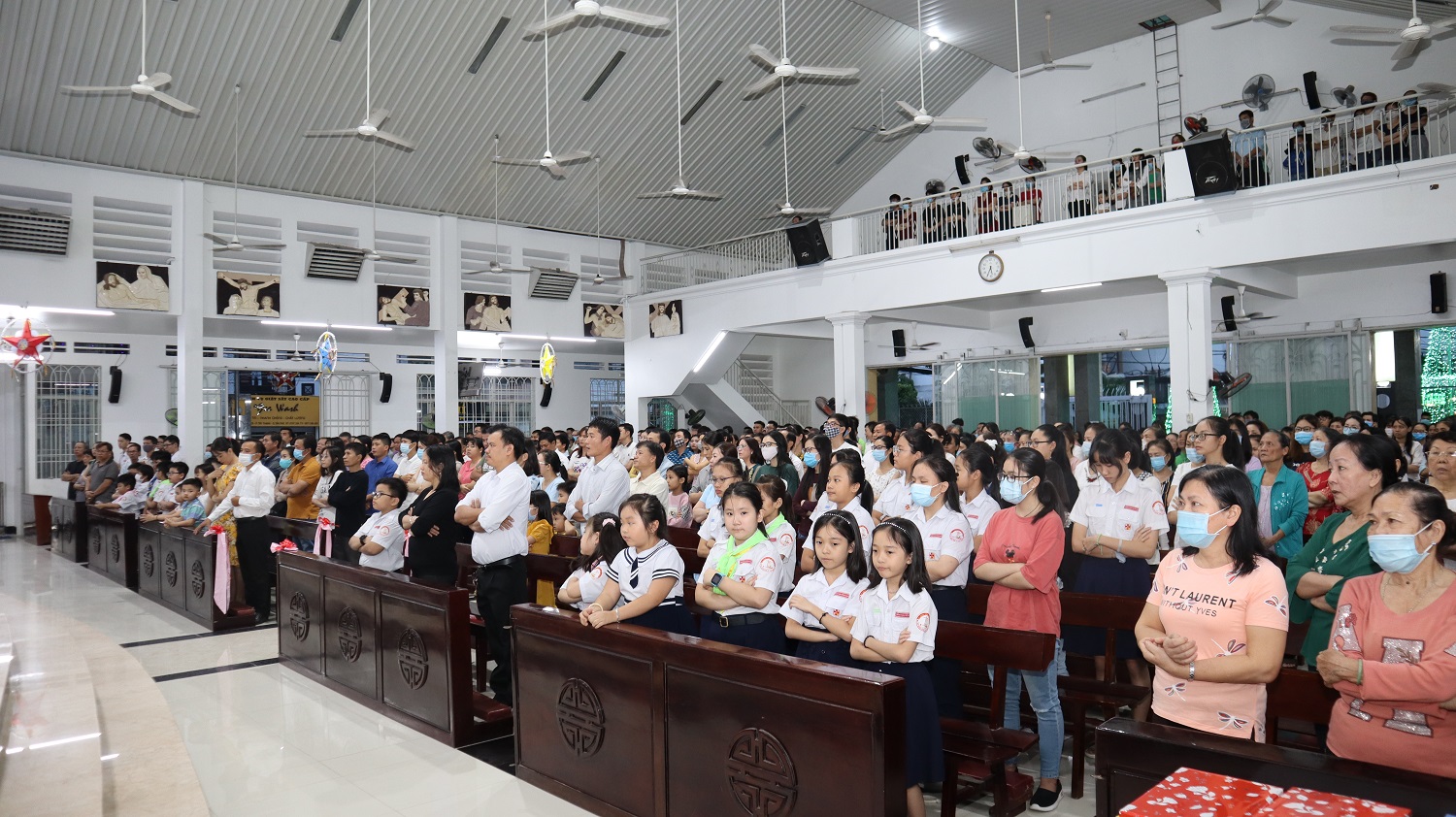 TGP.Sài Gòn - Giáo xứ Nhân Hòa: Cầu nguyện cho các gia đình trẻ trong ngày Lễ Đức Maria, Mẹ Thiên Chúa 2021