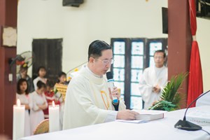 GP.Thái Bình - Thánh lễ tạ ơn và nghi thức nhận xứ của cha tân chánh xứ Việt Yên