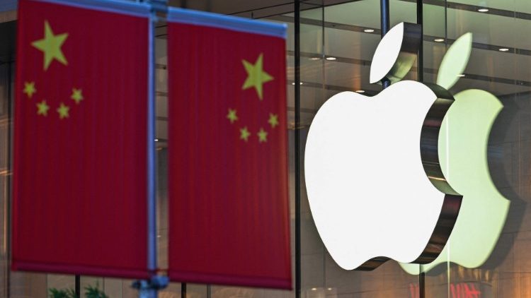 Do áp lực của luật pháp Trung Quốc, một ứng dụng Kinh Thánh bị xoá khỏi Apple Store ở nước này