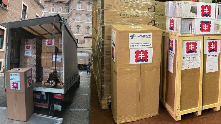 Slovakia tặng ĐTC vật liệu y tế để giúp bệnh nhân Covid-19