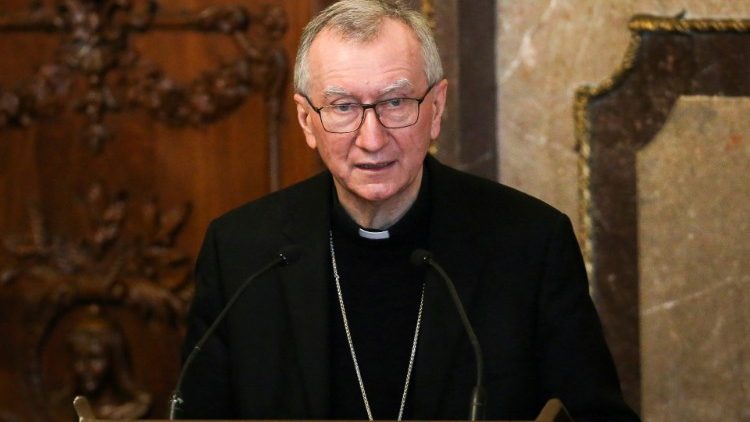 ĐHY Parolin dẫn đầu phái đoàn Toà Thánh tham gia COP26