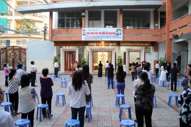 TGP.Sài Gòn - Giáo xứ Tân Việt: Thánh lễ cầu cho các tín hữu qua đời vì đại dịch