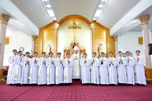 GP.Bùi Chu - Thánh lễ truyền chức phó tế