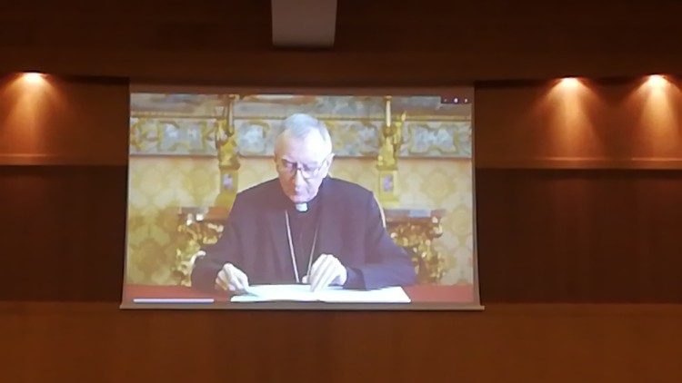 ĐHY Parolin mời gọi các luật gia Công giáo Ý gần gũi với những người dễ bị tổn thương
