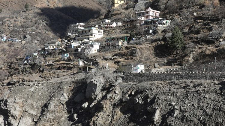 Giáo hội Ấn Độ gấp rút cứu trợ nạn nhân thảm họa sông băng Uttarakhand