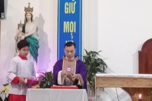 GP.Hưng Hóa - Thánh lễ Tro - khai mạc Mùa Chay Thánh tại giáo xứ Phù Lao