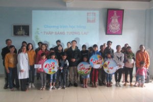 TGP.Huế - Caritas Huế: Trao học bổng Thắp sáng tương lai và tập huấn cho trẻ OVC