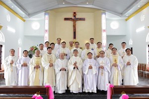GP.Phát Diệm - Giáo họ Tân Đê-giáo xứ Phát Vinh mừng kỷ niệm 110 thành lập giáo họ và làm phép núi Đức Mẹ Lộ Đức