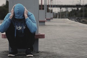 Các Giám mục Pháp lo ngại lệnh phong tỏa liên tục ảnh hưởng tiêu cực đến giới trẻ