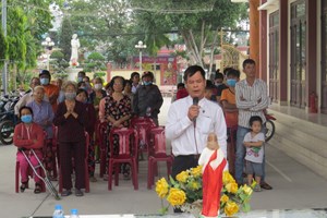TGP.Sài Gòn - Giáo họ Micae Xuân Thới Sơn: Trao quà xuân Tân Sửu 2021 cho các gia đình có hoàn cảnh khó khăn