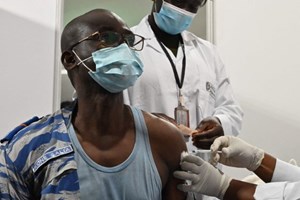 Các tu sĩ Dòng Tên châu Phi kêu gọi tạm miễn sở hữu trí tuệ đối với vaccine Covid