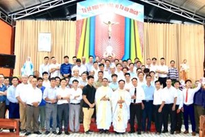 GP.Hưng Hóa - Giới Gia Trưởng giáo xứ thành phố Sơn La mừng lễ bổn mạng