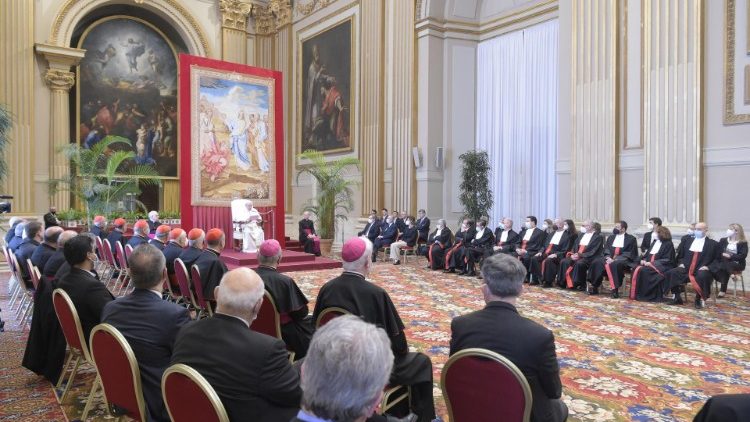 ĐTC Phanxicô khai mạc Năm tư pháp của Quốc gia thành Vatican